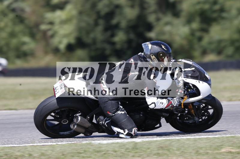 Archiv-2025/49 26.08.2025 Cornu Master School ADR/blau-bleu/1